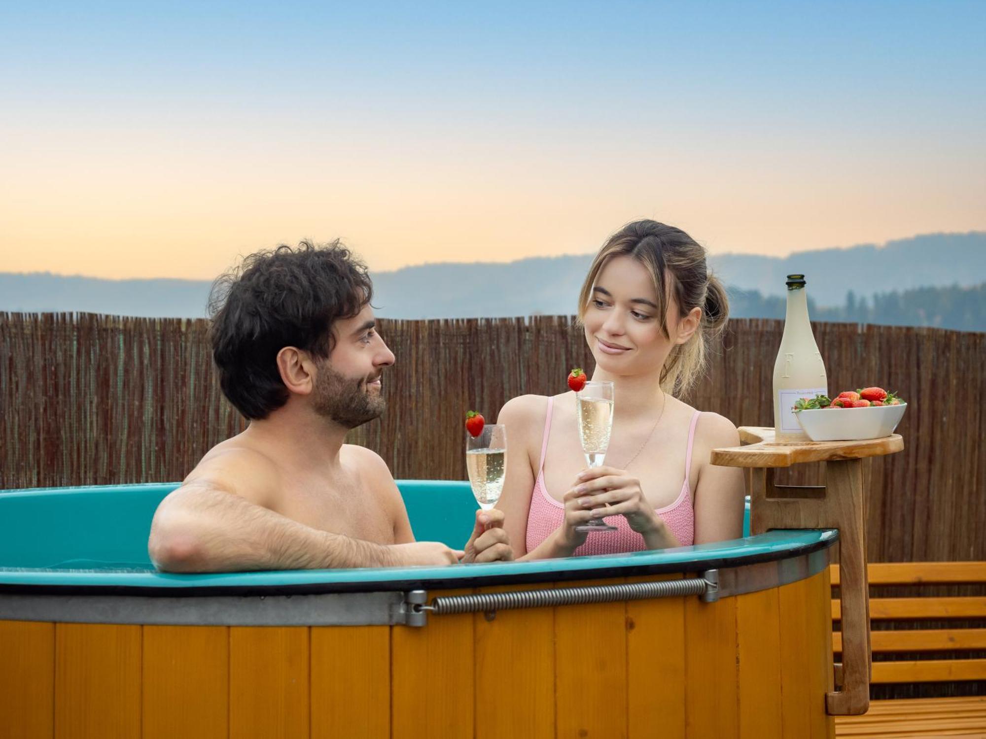 Rajska Polana Premium ,na Odludziu Z Prywatna Balia Z Jacuzzi I Sauna ,cisza,rowery Elektryczne,gory,astroprzygoda,- Adrspach, Skalne Miasto, Zamek Ksiaz,andrzejowka,karpacz, Sniezka,janskie Laznie,pec Ferienhaus